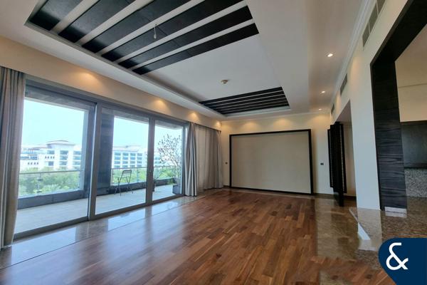 Luxury Living | Beach Access | Full Sea View